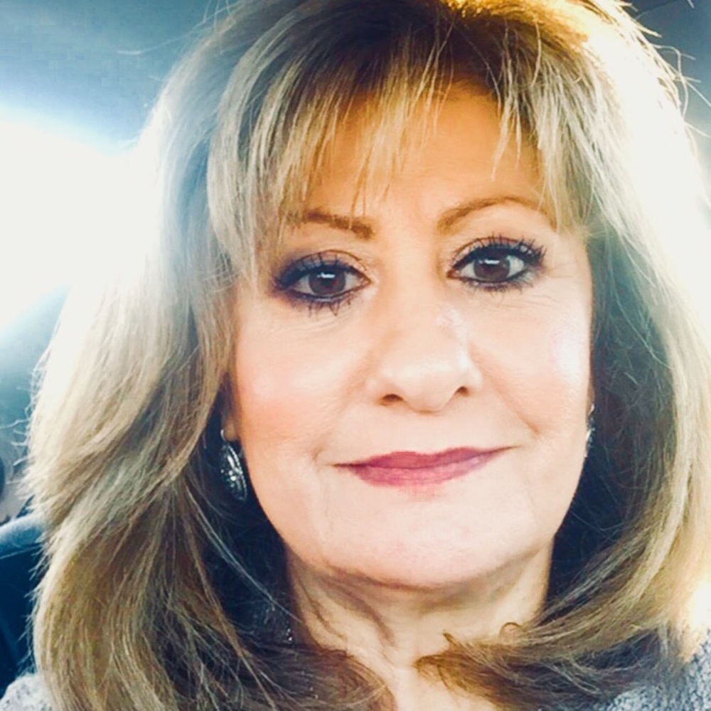 Meet your Posher, Liz